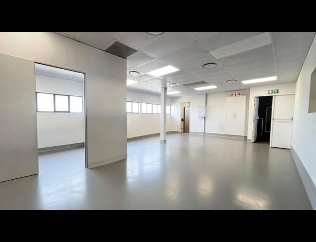 1,590M² WAREHOUSE FOR SALE IN RIVERGATE